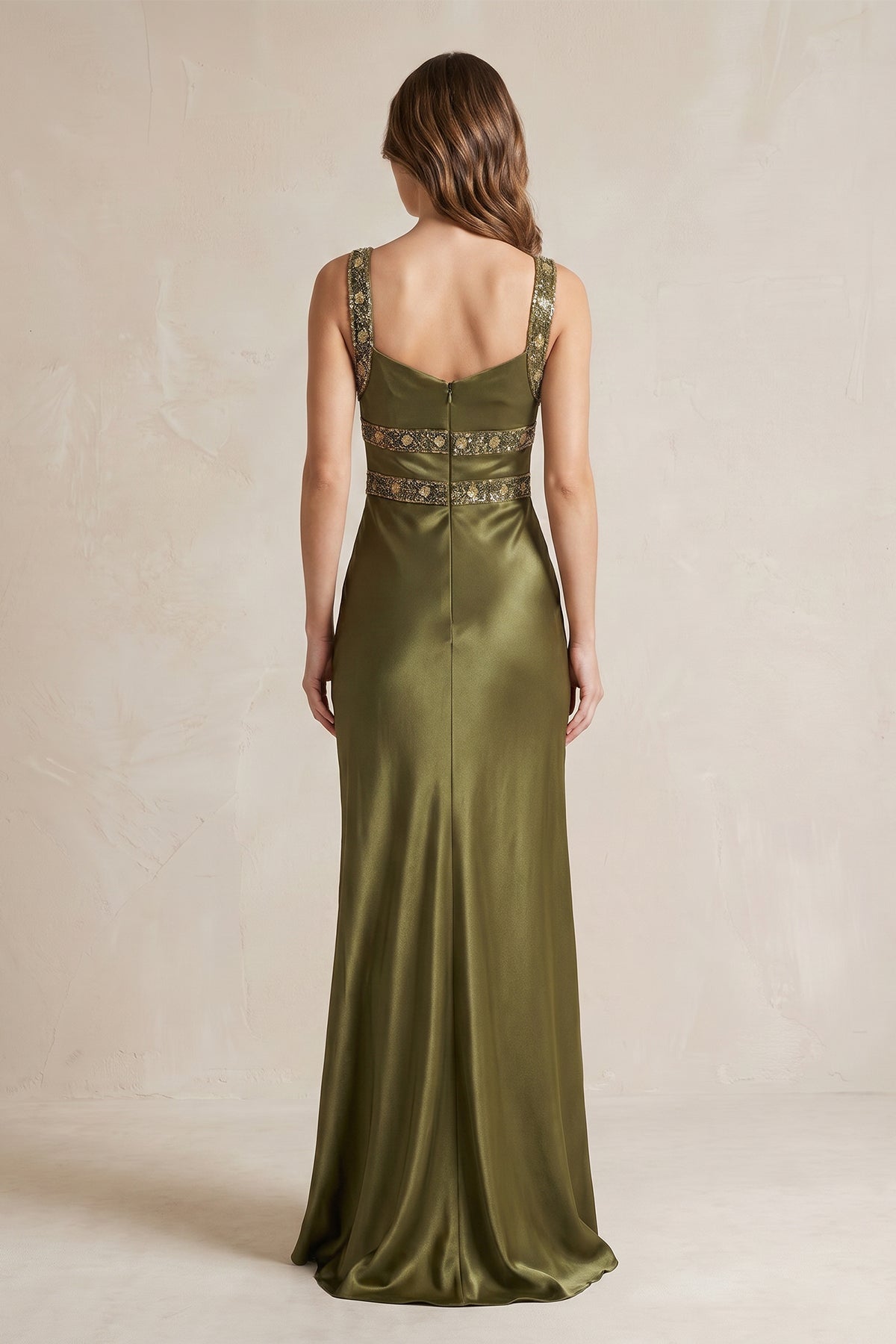Robe longue olive satinée coupe sirène décolleté cœur - Harana