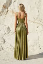 Robe longue olive métallisée avec fente plissée - Harana
