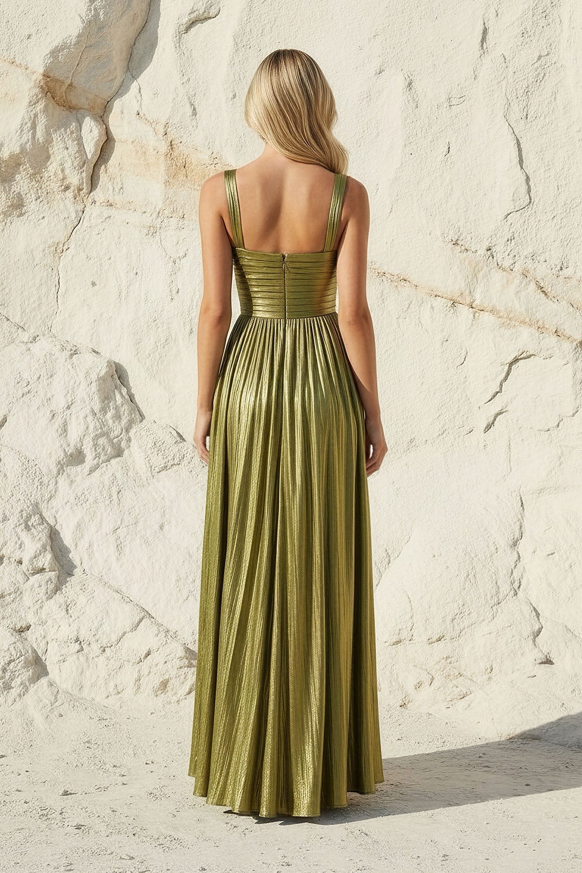 Robe longue olive métallisée avec fente plissée - Harana