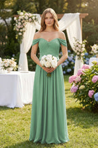 Robe demoiselle d’honneur vert d’eau midi à épaules dénudées plissée effet drapé - Harana