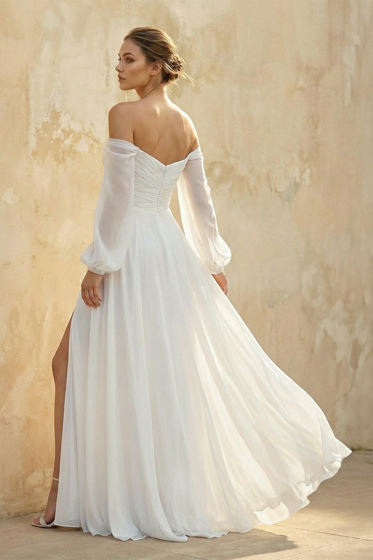Robe de mariée blanche trapèze mousseline avec fente manches longues - Harana