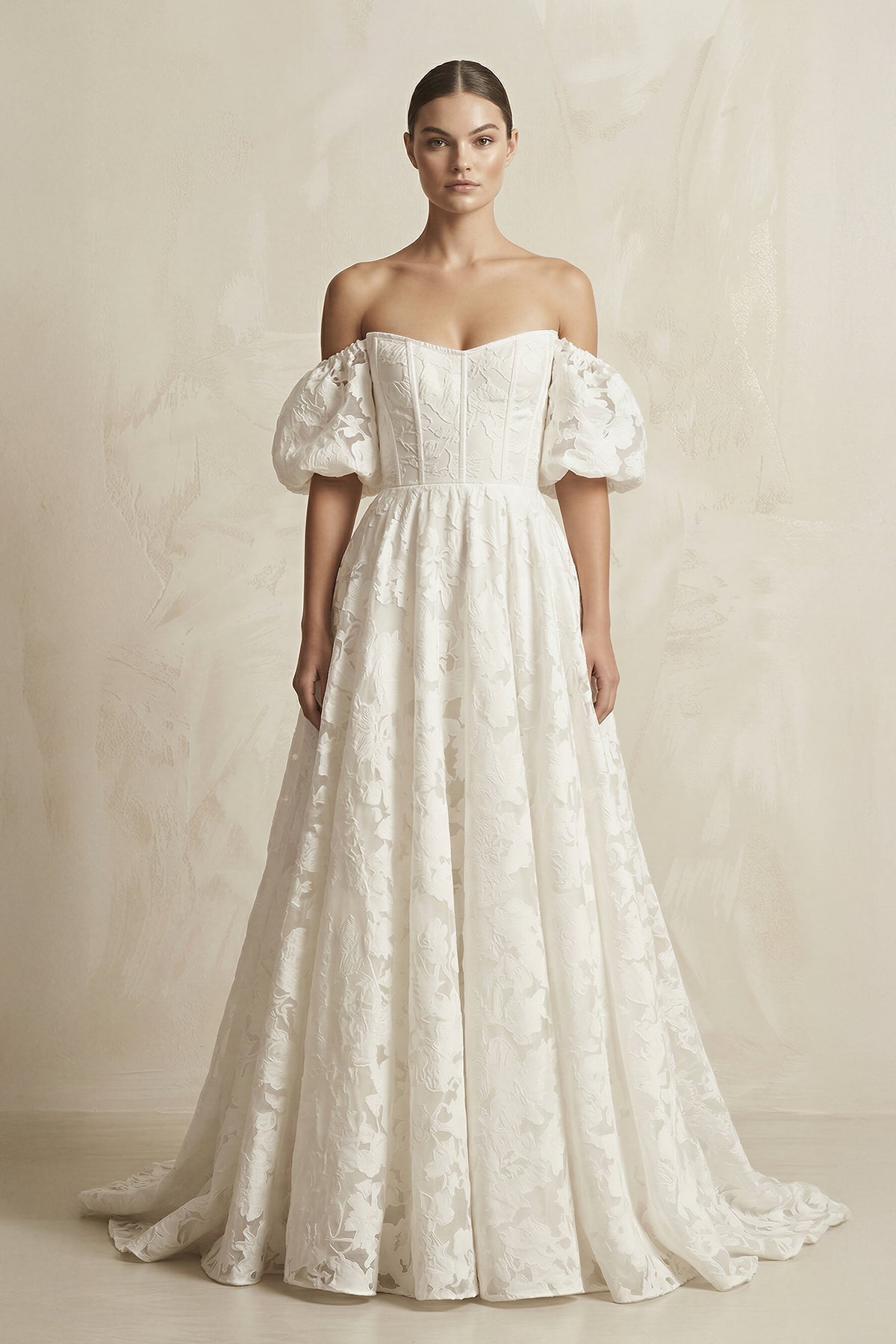 Robe de mariée ivoire trapèze en dentelle à épaules dénudées sans manches - Harana