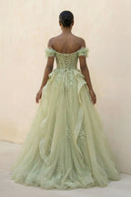Robe longue vert sauge coupe trapèze à épaules dénudées à appliqués - Harana