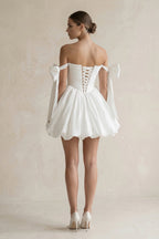 Robe de mariée courte blanc satinée à épaules dénudées avec nœud - Harana