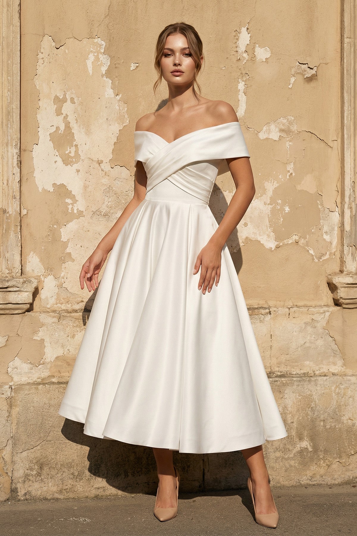 Robe de mariée blanche trapèze en satin à épaules dénudées plissée - Harana