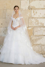 Robe de mariée blanc longue à épaules dénudées sans manches effet drapé - Harana