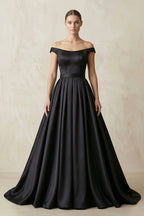 Robe de mariée noire trapèze en satin à épaules dénudées - Harana