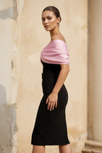 Robe midi black & pink à épaules dénudées avec nœud - Harana