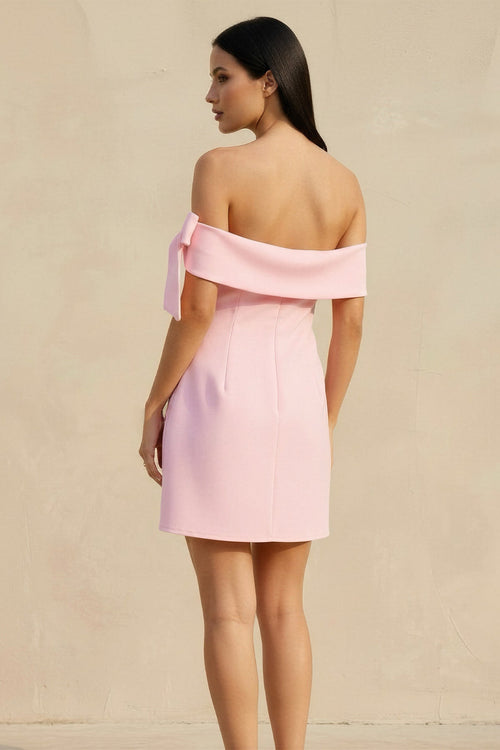 Robe courte rose à épaules dénudées avec nœud - Harana