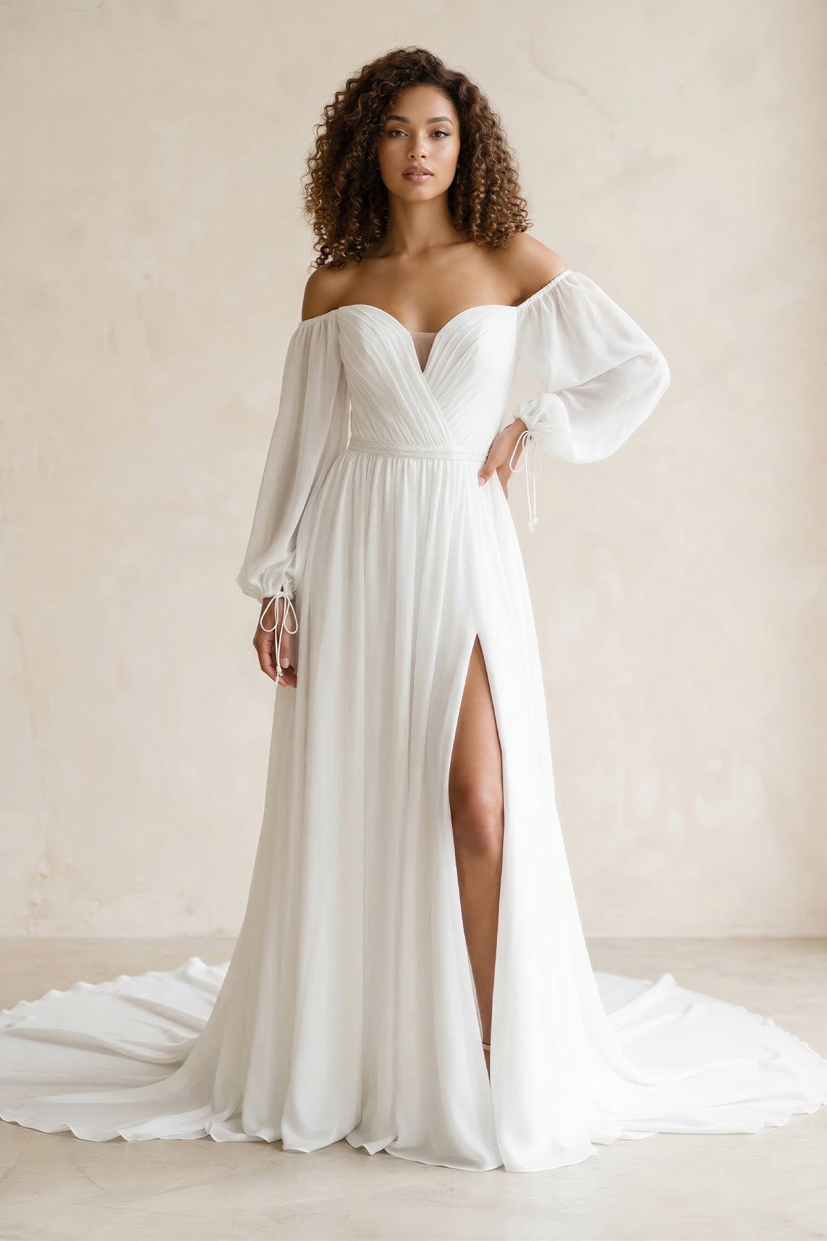 Robe de mariée blanche trapèze en mousseline à épaules dénudées manches longues - Harana