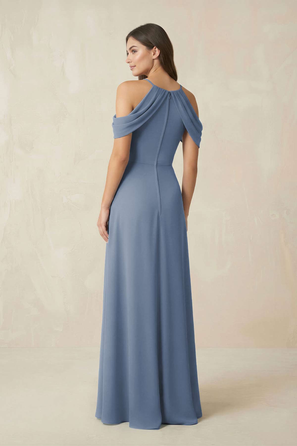 Robe demoiselle d’honneur neptune longue à épaules dénudées avec fente effet drapé - Harana