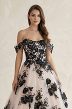 Robe de mariée black & nude longue à épaules dénudées sans manches en tulle - Harana
