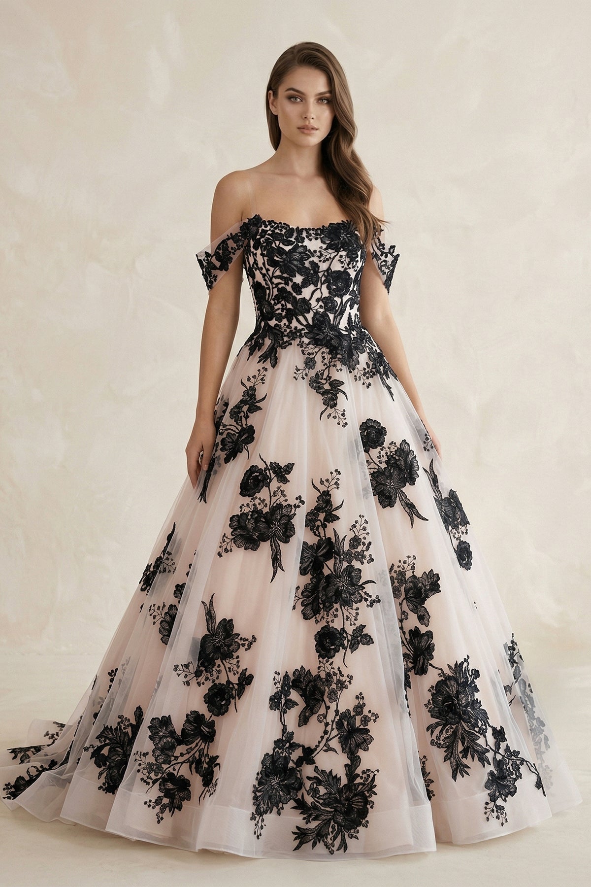 Robe de mariée black & nude longue à épaules dénudées sans manches en tulle - Harana