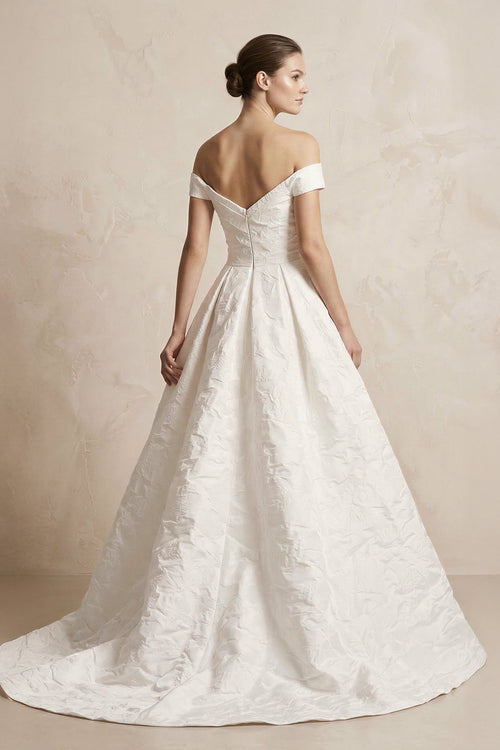 Robe de mariée blanc longue à épaules dénudées sans manches froncée - Harana