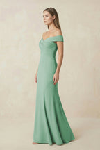 Robe demoiselle d’honneur vert d’eau longue à épaules dénudées plissée effet drapé - Harana