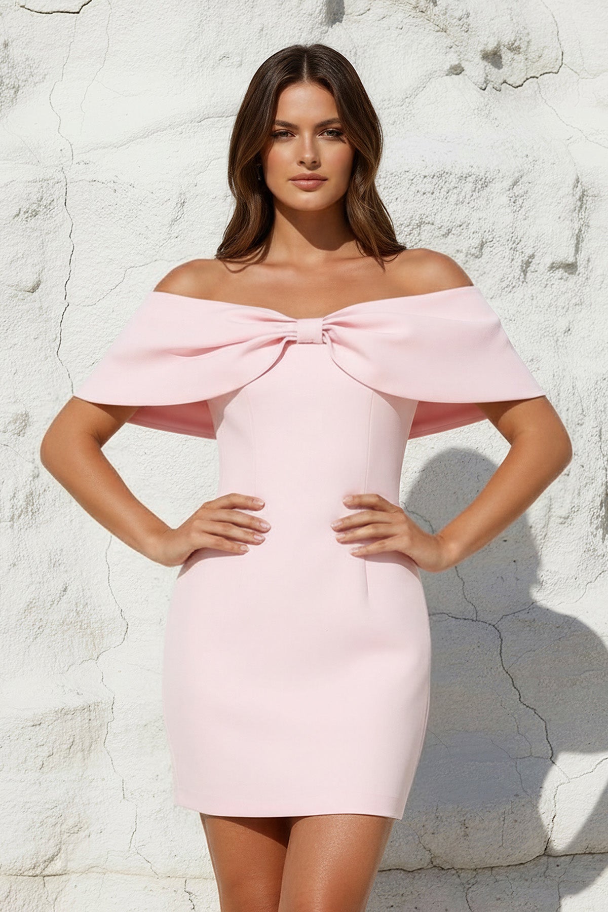 Robe courte à épaules dénudées avec nœud - Harana