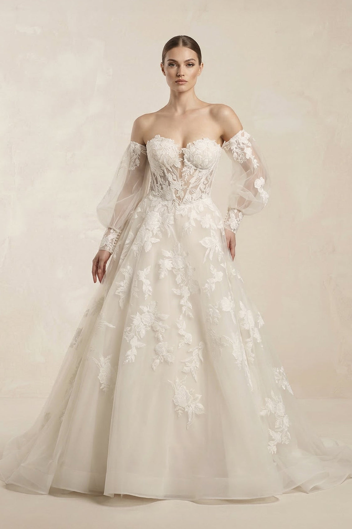 Robe de mariée ivoire longue à épaules dénudées manches longues coupe trapèze - Harana