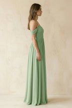 Robe demoiselle d’honneur vert sauge longue à épaules dénudées plissée effet drapé - Harana