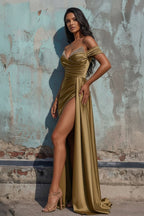 Robe longue doré à épaules dénudées plissée perlée - Harana