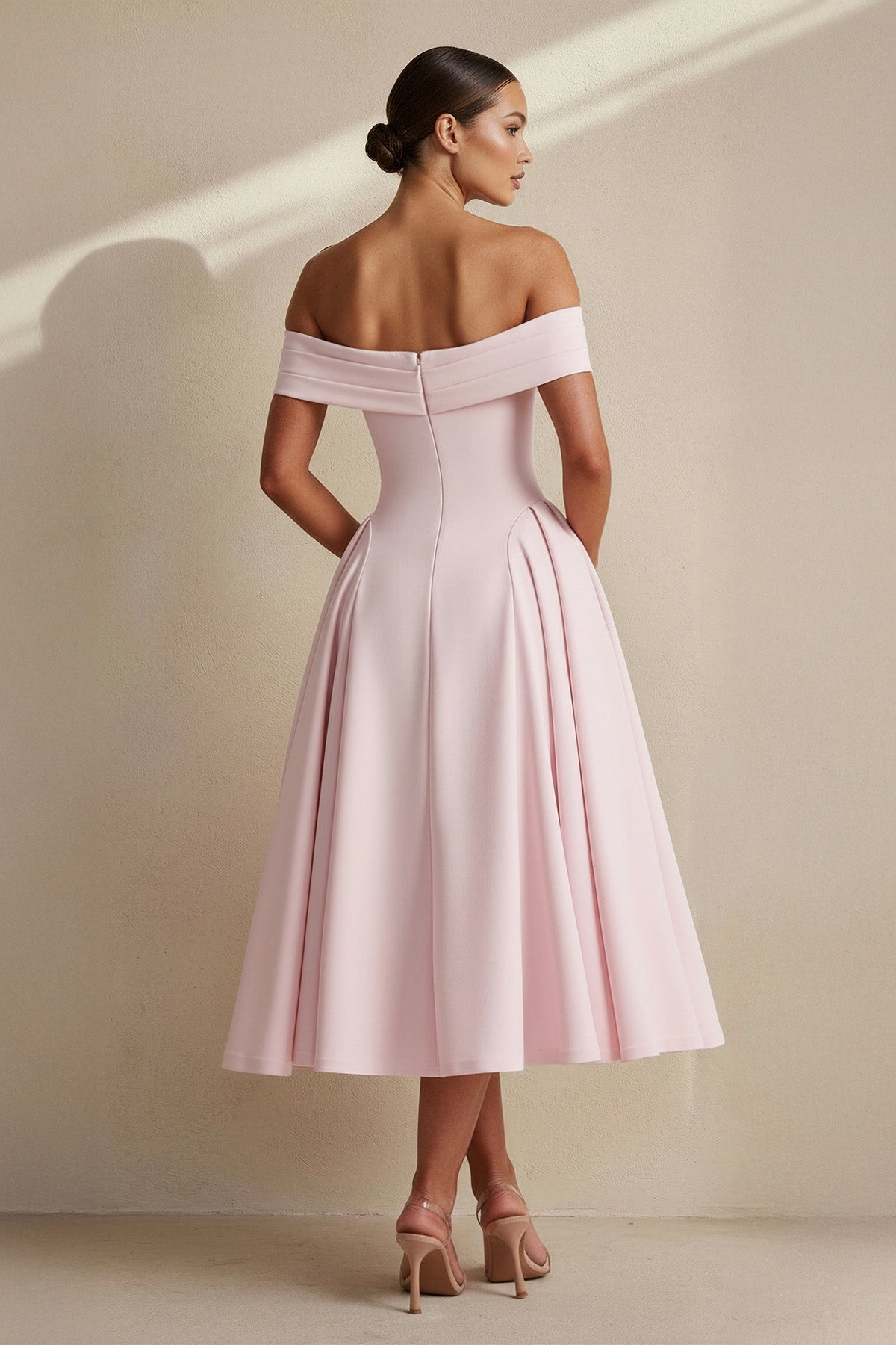 Robe midi à épaules dénudées plissée - Harana