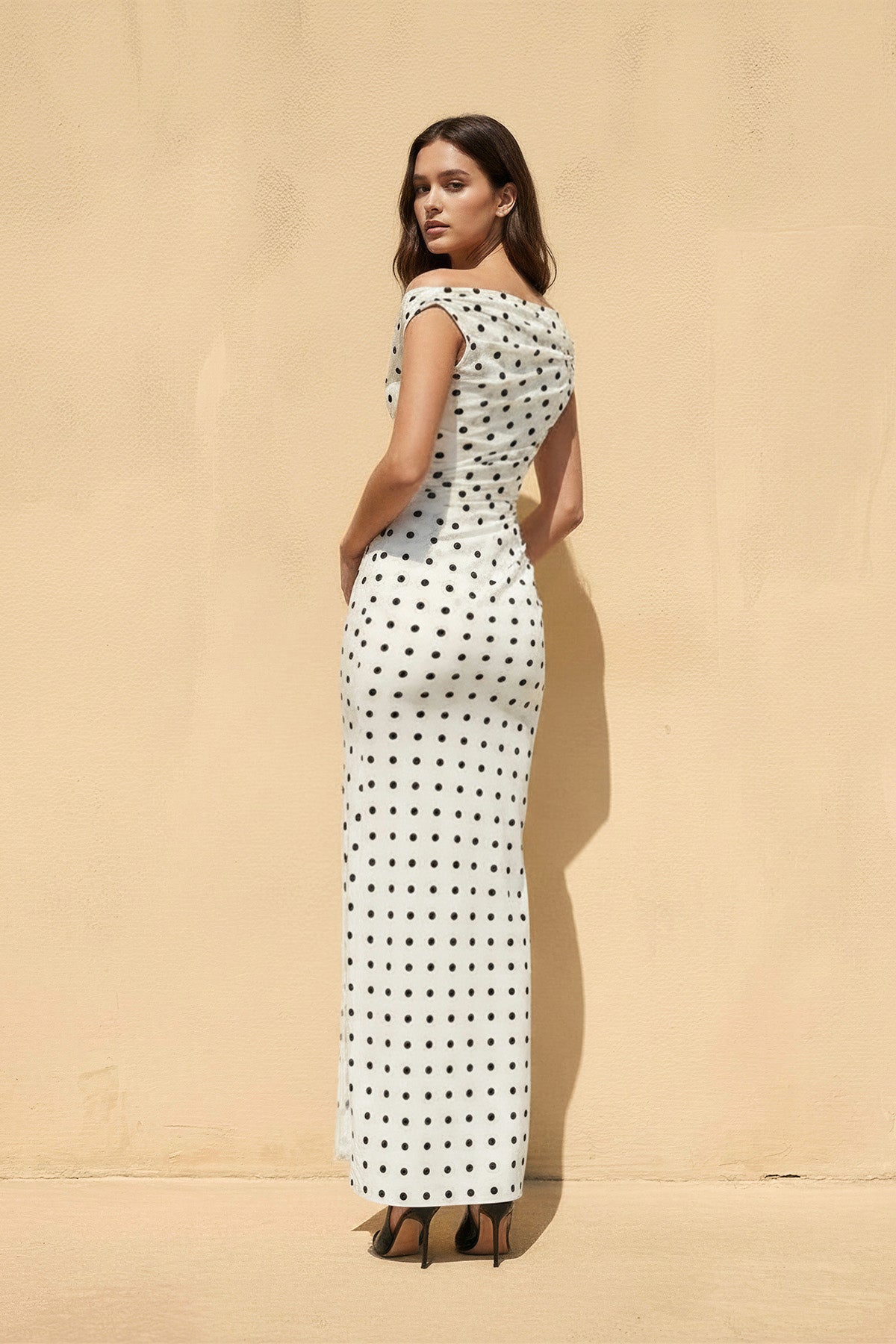 Robe longue ivoire à épaules dénudées - Harana