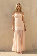 Robe longue peach à épaules dénudées effet drapé - Harana