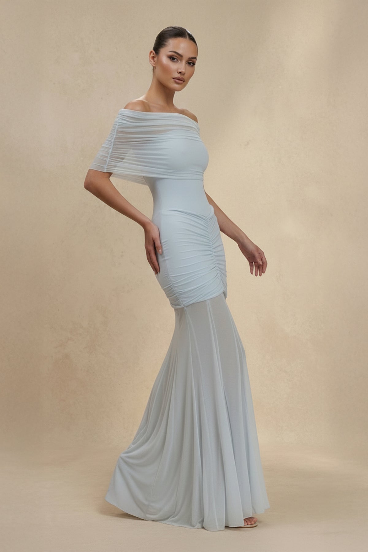 Robe longue à épaules dénudées effet drapé - Harana