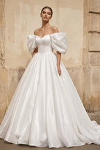 Robe de mariée ivoire longue à épaules dénudées froncée à corset - Harana
