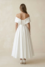 Robe de mariée blanche trapèze en satin à épaules dénudées à corset - Harana