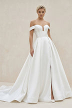 Robe de mariée blanche trapèze en satin à épaules dénudées sans manches - Harana