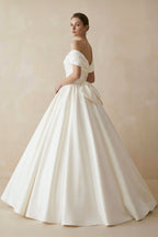 Robe de mariée ivoire longue à épaules dénudées plissée effet drapé - Harana