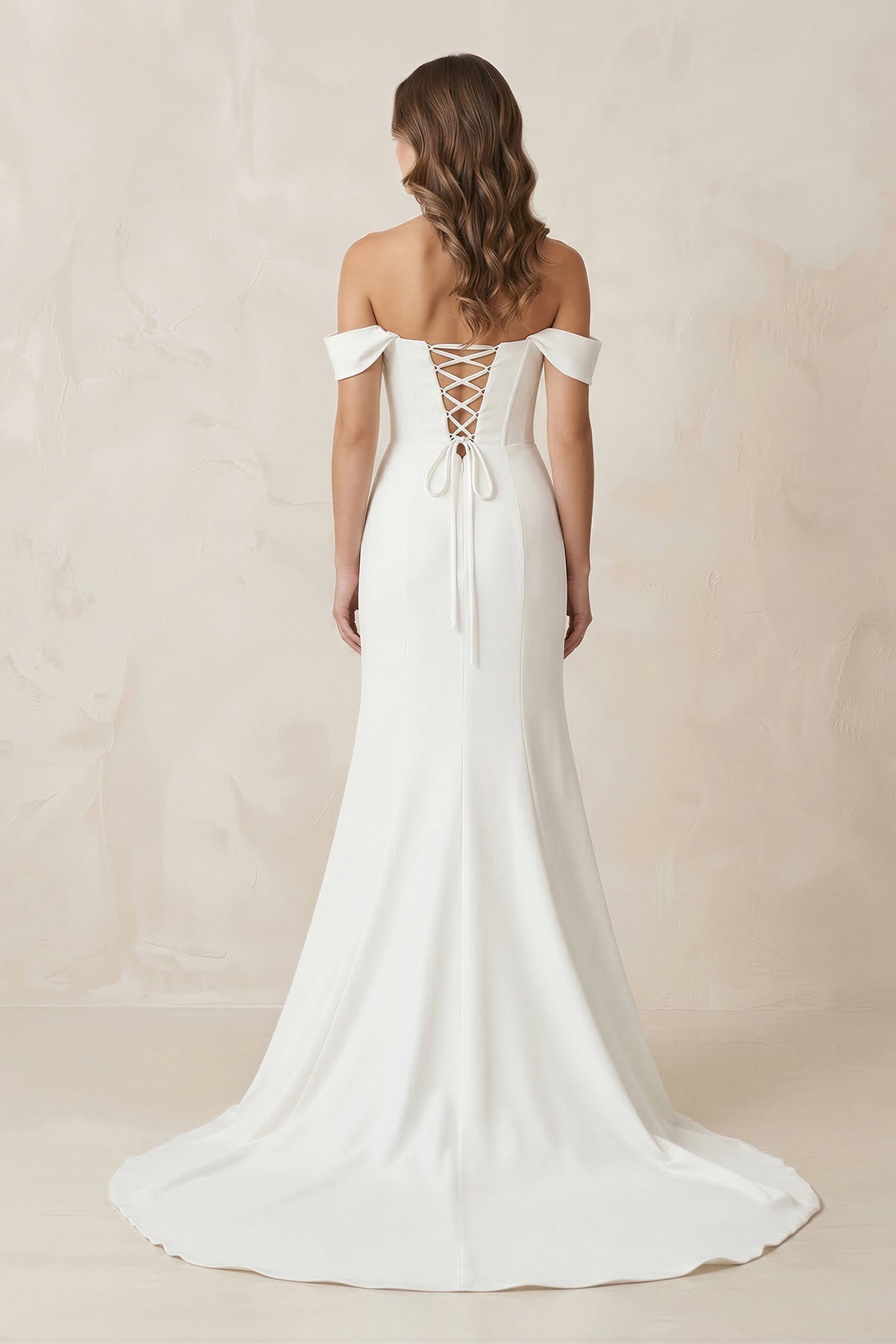 Robe de mariée blanche satinée coupe sirène à épaules dénudées avec corset - Harana