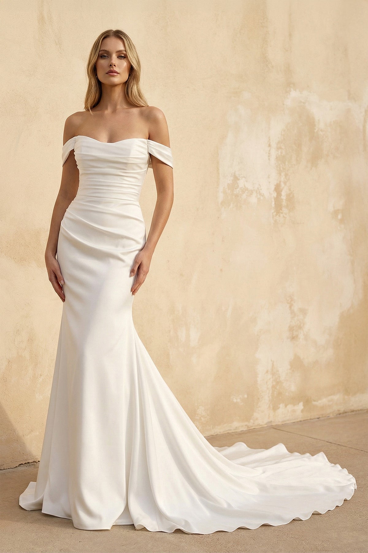 Robe de mariée blanche en satin silhouette sirène à épaules dénudées - Harana