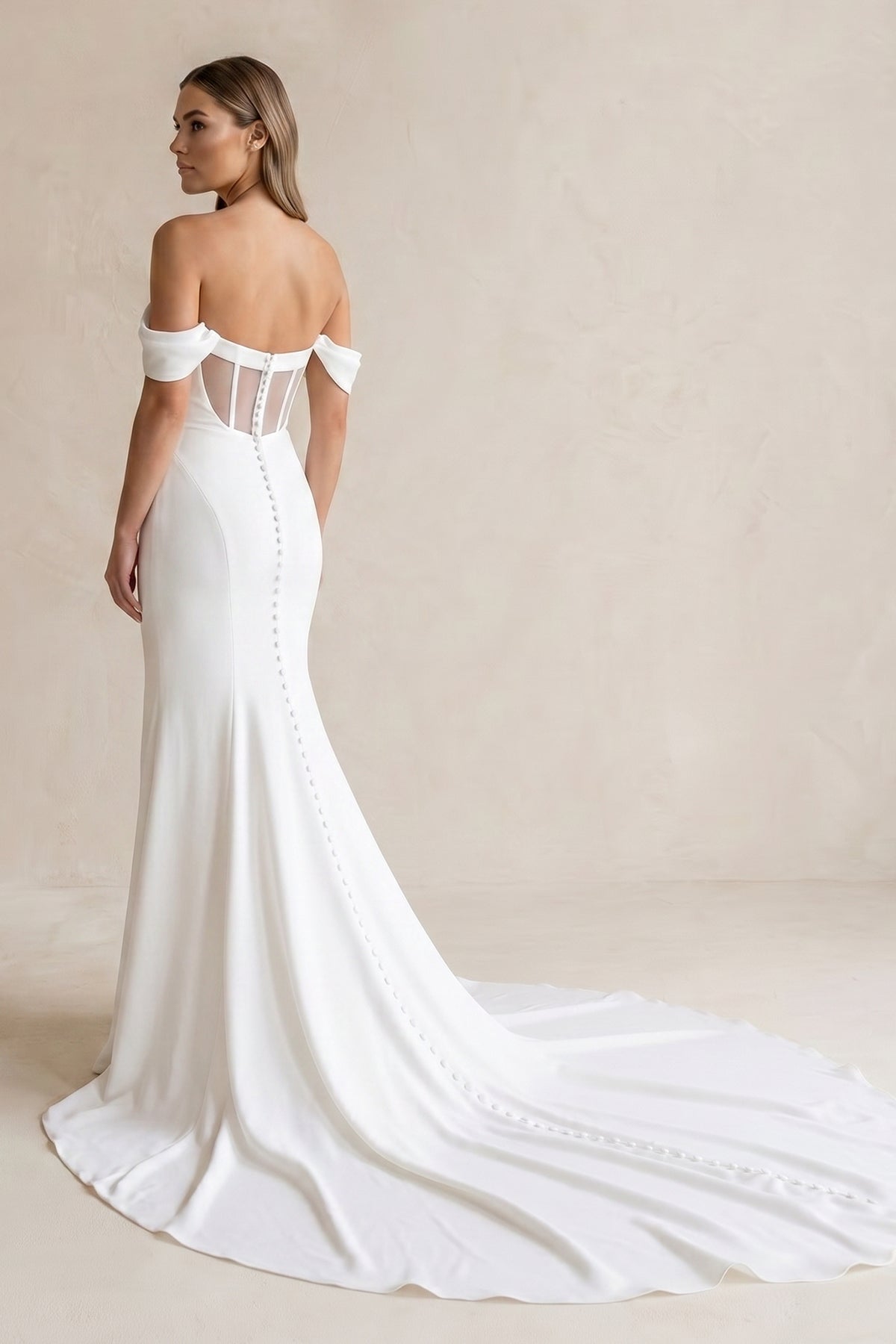 Robe de mariée blanche en satin coupe sirène à encolure Bardot - Harana
