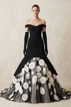 Robe de mariée noire et blanche trapèze en satin à épaules dénudées - Harana