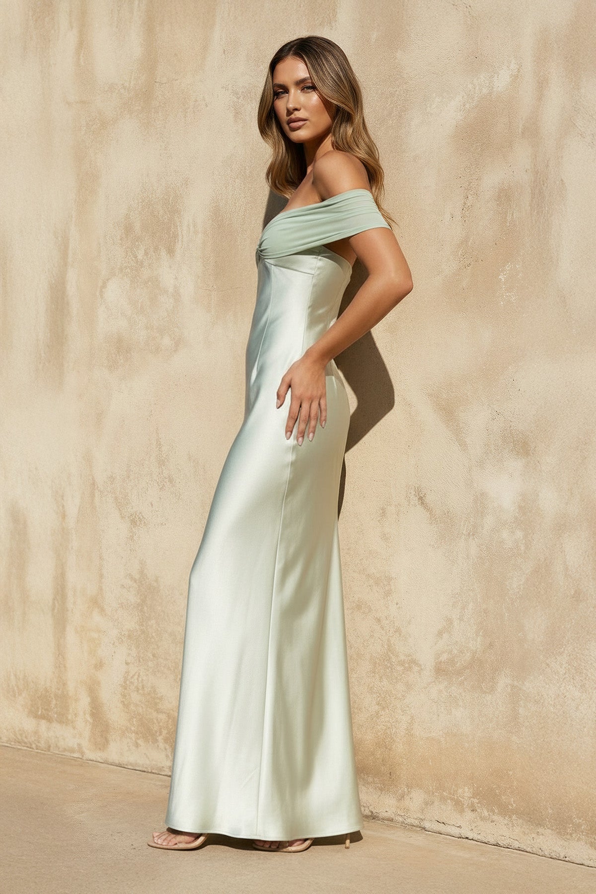 Robe longue mint green à épaules dénudées - Harana