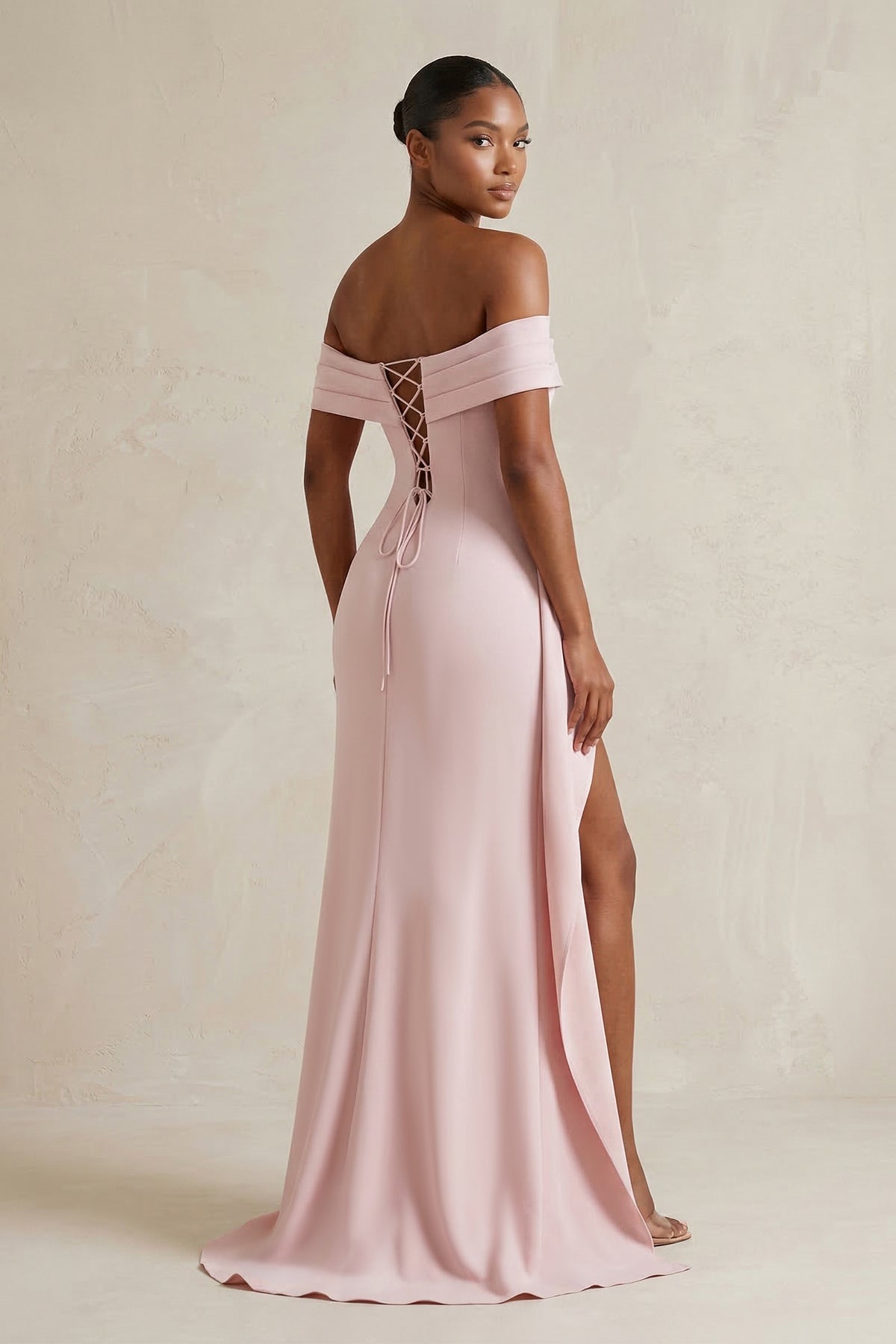 Robe longue rose à épaules dénudées avec fente effet drapé - Harana