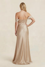 Robe demoiselle d’honneur golden champagne longue à épaules dénudées avec fente satinée - Harana