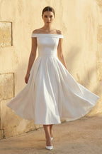 Robe de mariée blanche trapèze en satin à épaules dénudées plissée - Harana