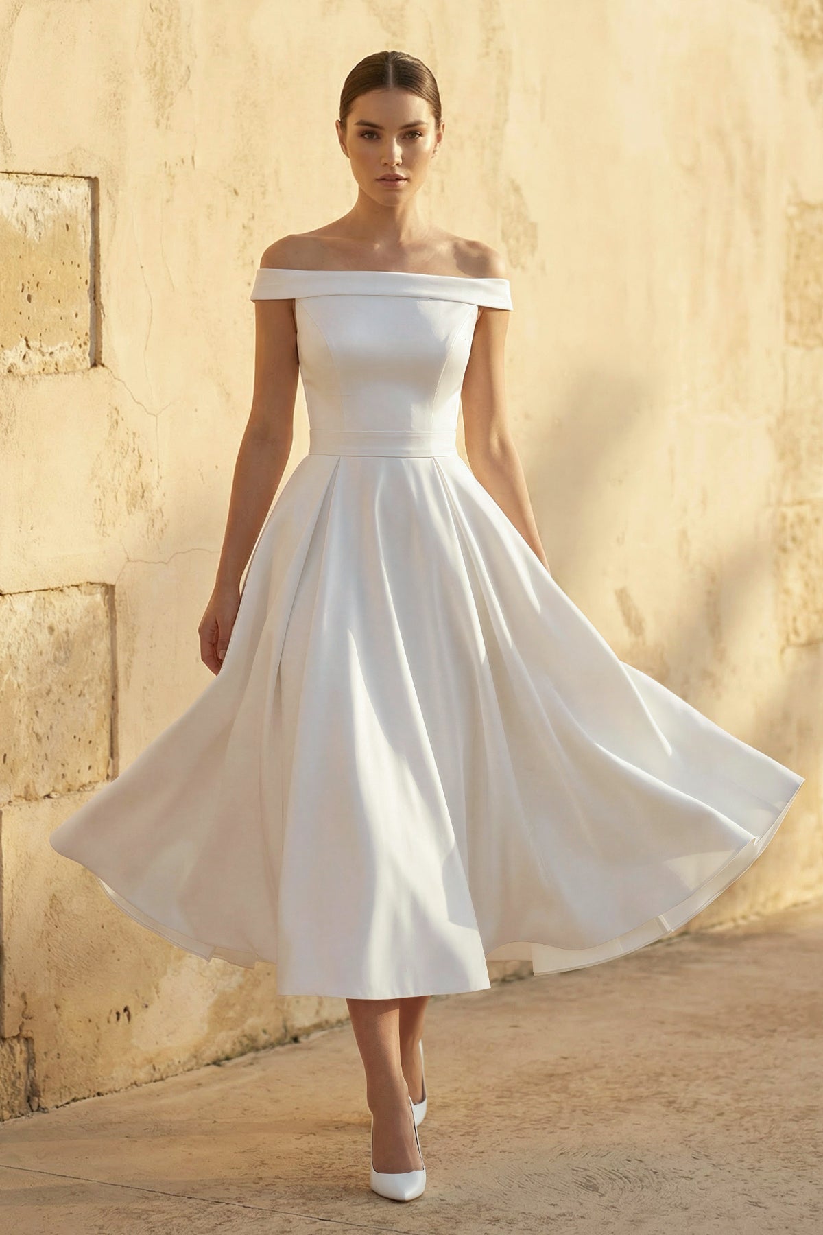 Robe de mariée blanche trapèze en satin à épaules dénudées plissée - Harana