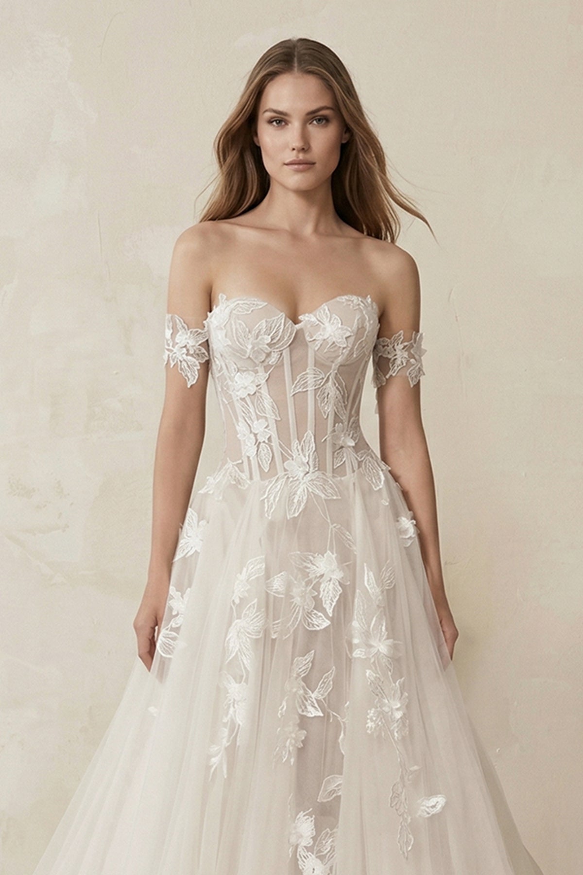 Robe de mariée ivoire trapèze en tulle à épaules dénudées à corset - Harana