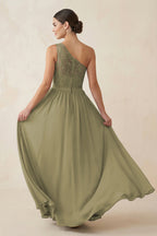 Robe demoiselle d’honneur vert sauge longue asymétrique sans manches à dentelle - Harana