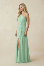 Robe demoiselle d’honneur pale pistachio longue asymétrique sans manches froncée - Harana