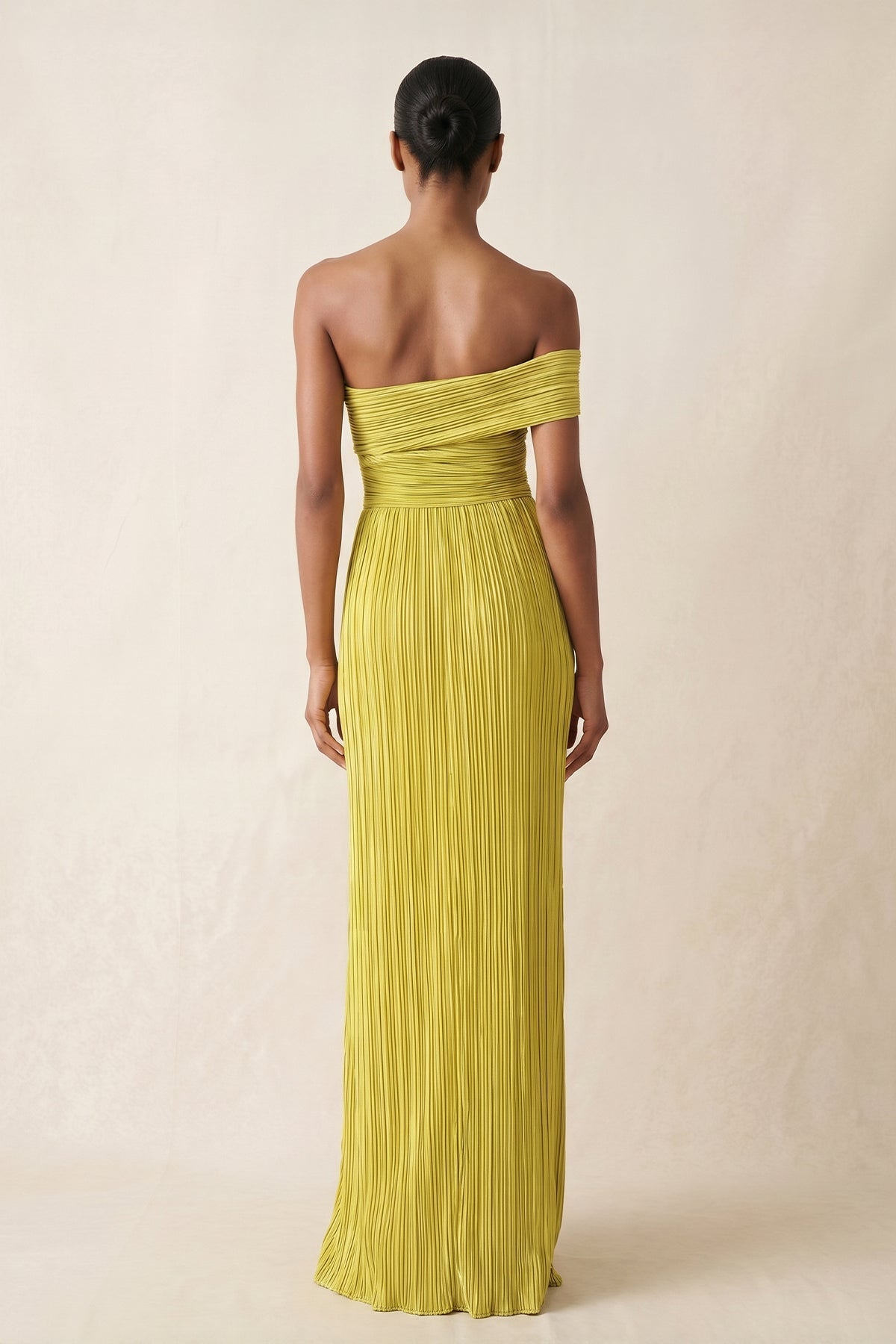 Robe jaune longue en mousseline coupe fourreau à une épaule - Harana