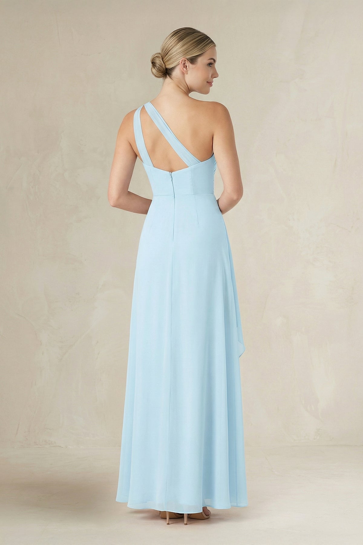 Robe demoiselle d’honneur bleu ciel longue asymétrique sans manches avec fente - Harana