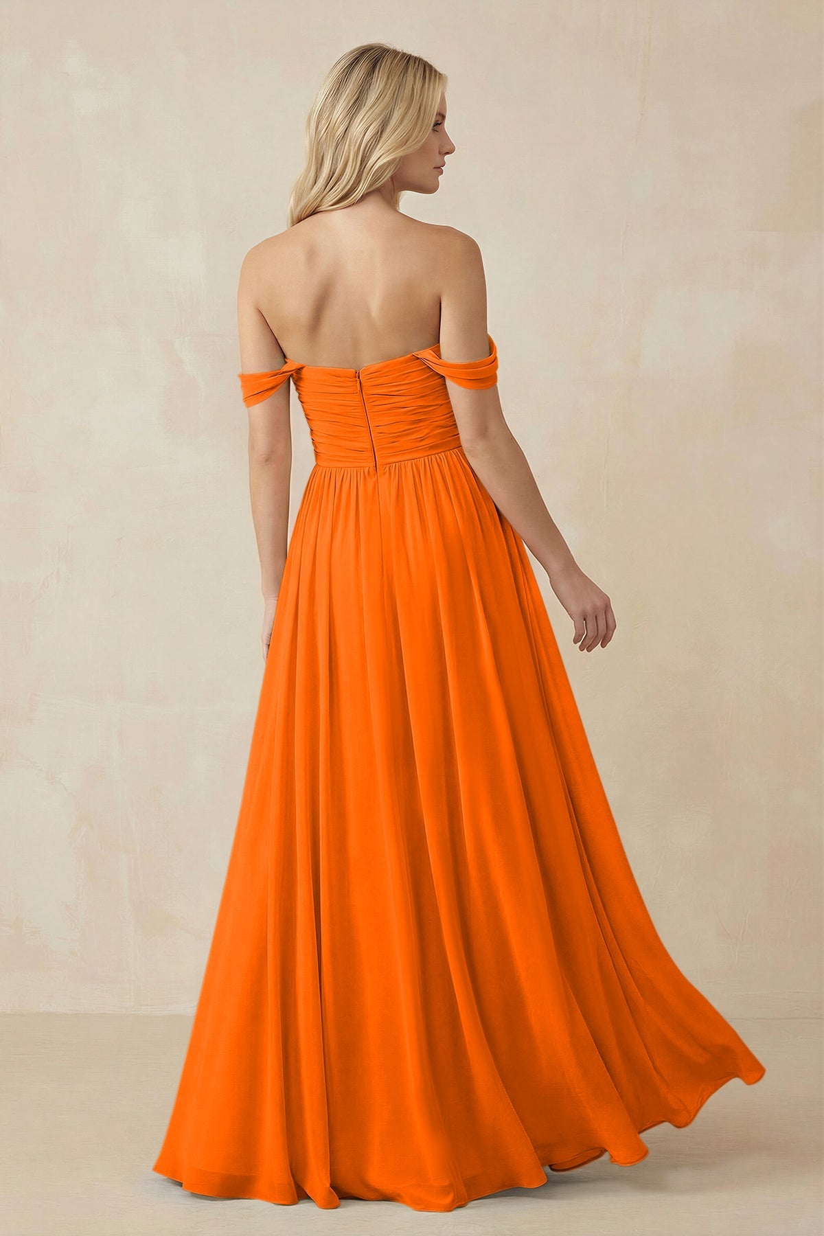 Robe longue orange en mousseline coupe trapèze plissée - Harana