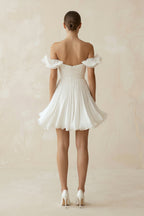 Robe de mariée courte blanc en mousseline à épaules dénudées à volants - Harana