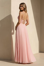 Robe longue rose à fines bretelles plissée - Harana
