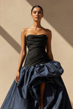 Robe longue black & navy bustier avec fente plissée - Harana