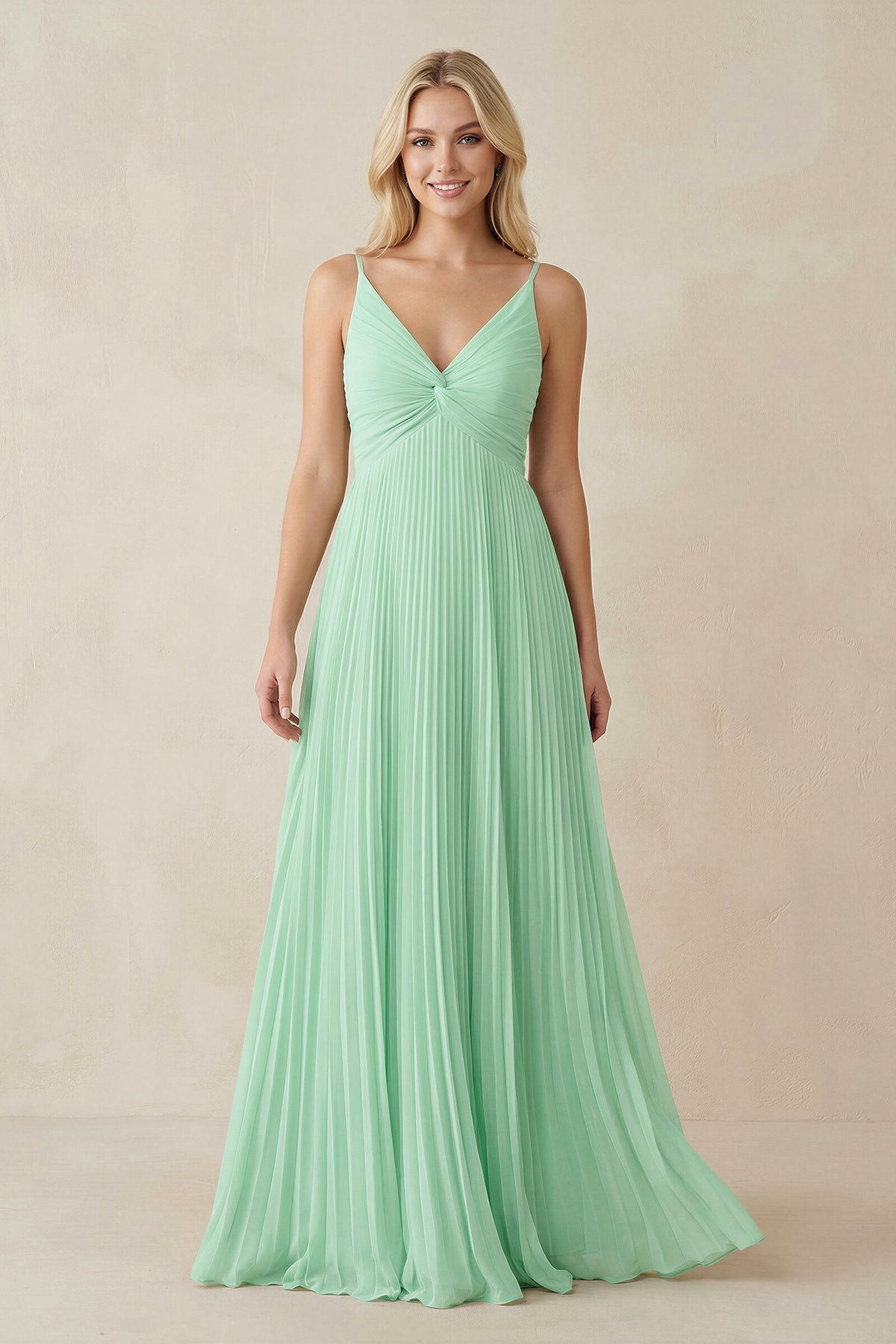 Robe demoiselle d’honneur pale pistachio longue col V sans manches plissée - Harana